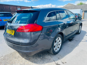 2011 Vauxhall Insignia 2.0 Cdti Sri Sports Tourer Auto Euro 5 5dr in Grey — image 4