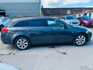 2011 Vauxhall Insignia 2.0 Cdti Sri Sports Tourer Auto Euro 5 5dr in Grey — image 5