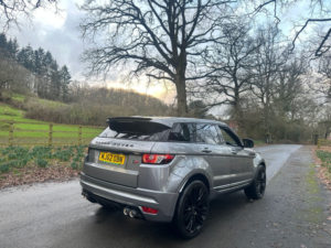 2012 Land Rover Range Rover Evoque 2.2 Td4 Pure SUV 5dr Diesel Manual 4WD Euro 5 (s/s) (150 Ps) in Grey — image 3