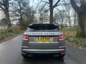 2012 Land Rover Range Rover Evoque 2.2 Td4 Pure SUV 5dr Diesel Manual 4WD Euro 5 (s/s) (150 Ps) in Grey — image 4