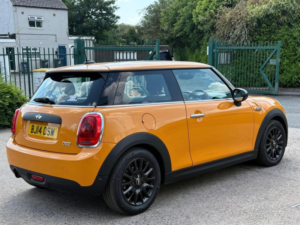 2014 MINI Hatch 1.2 One Euro 6 (s/s) 3dr in Orange — image 5