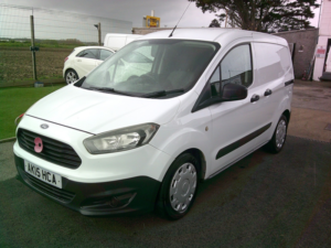 2015 Ford Transit Courier 1.5 Tdci in White — image 5