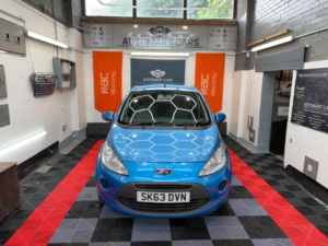 2013 Ford Ka 1.2 Edge Euro 5 (s/s) 3dr in Blue — image 2