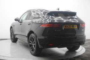 2020 Jaguar F-Pace 2.0 D240 Chequered Flag Auto AWD Euro 6 (s/s) 5dr in Black — image 3