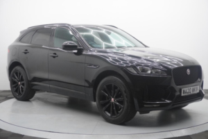 2020 Jaguar F-Pace 2.0 D240 Chequered Flag Auto AWD Euro 6 (s/s) 5dr in Black — image 5