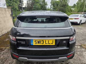 2013 Land Rover Range Rover Evoque 2.2 Sd4 Prestige in Black — image 6