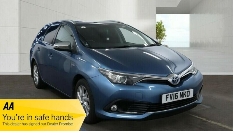 2016 Toyota Auris 1.8 Vvt-H Business Edition Touring Sports CVT Euro 6 (s/s) 5dr in Blue — image 1