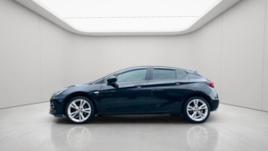 2017 Vauxhall Astra 1.6 Cdti Biturbo Sri Nav Euro 6 (s/s) 5dr in Black — image 5