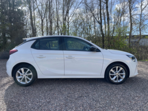2020 Vauxhall Corsa 1.2 Se Hatchback 5dr Petrol Manual Euro 6 (75 Ps) in White — image 5