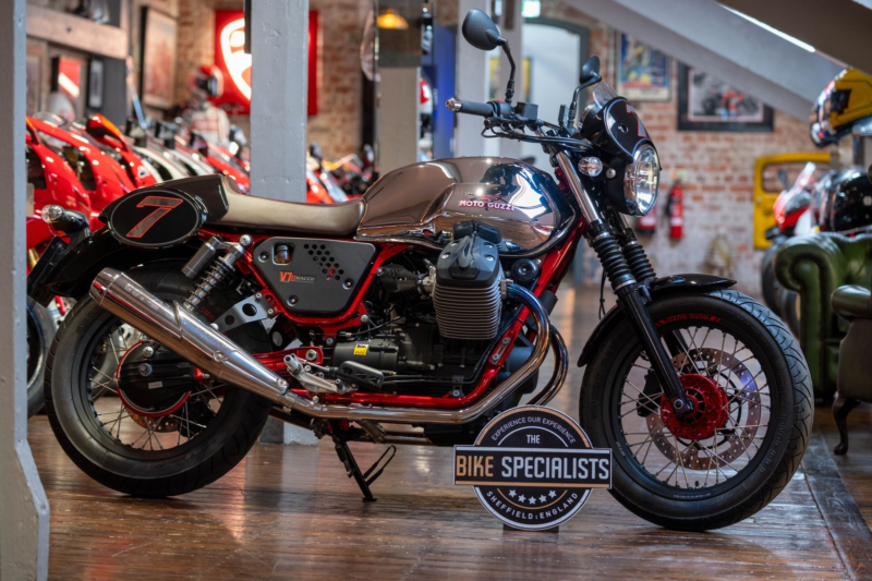 2015 Moto Guzzi V7 744 Cafe Racer in Silver — image 1