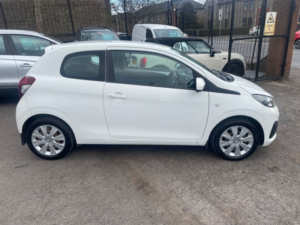 2015 Peugeot 108 1.0 Vti Active Hatchback 3dr Petrol Manual Euro 5 Euro 5 (68 Ps) in White — image 3