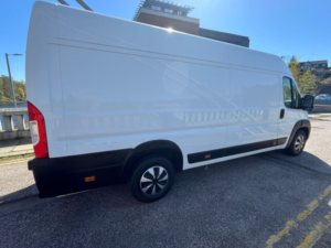 2018 Peugeot Boxer 2.0 Bluehdi 435 Professional in White — image 2
