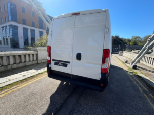 2018 Peugeot Boxer 2.0 Bluehdi 435 Professional in White — image 3
