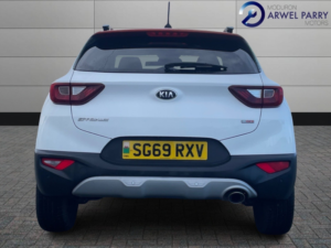 2019 Kia Stonic 1.0 T-Gdi Mixx in White — image 6