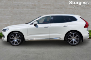 2019 Volvo Xc60 2.0 T5 Inscription Pro Auto Euro 6 (s/s) 5dr in White — image 4