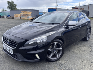 2015 Volvo V40 2.0 R-Design T2 in Black — image 3