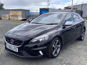 2015 Volvo V40 2.0 R-Design T2 in Black — image 6