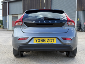 2016 Volvo V40 2.0 Inscription D2 in Grey — image 5