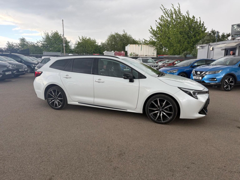 2024 Toyota Corolla 1.8 Vvt-H Gr Sport Touring Sports CVT Euro 6 (s/s) 5dr in White — image 1