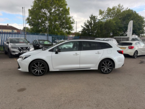 2024 Toyota Corolla 1.8 Vvt-H Gr Sport Touring Sports CVT Euro 6 (s/s) 5dr in White — image 3