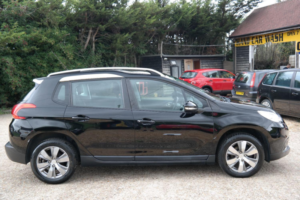 2015 Peugeot 2008 1.6 E-Hdi Active in Black — image 2