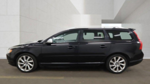2013 Volvo V70 2.0 D3 R-Design Geartronic Euro 5 (s/s) 5dr in Black — image 6