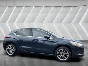 2014 Citroen Ds4 1.6 E-Hdi Airdream Dstyle Euro 5 (s/s) 5dr in Blue — image 4