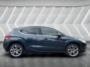 2014 Citroen Ds4 1.6 E-Hdi Airdream Dstyle Euro 5 (s/s) 5dr in Blue — image 5