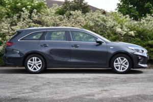 2020 Kia Ceed 1.0 T-Gdi 2 Nav Sportswagon 5dr Petrol Manual Euro 6 (s/s) (118 Bhp) in Grey — image 2