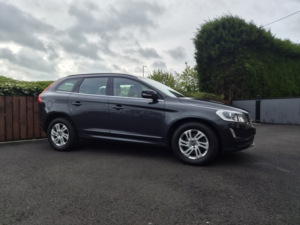 2017 Volvo Xc60 2.4 Se Nav D4 AWD in Grey — image 3