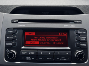 2015 Kia Sportage 1.7 Crdi Ecodynamics 1 2WD Euro 5 (s/s) 5dr in Black — image 4