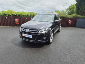 2015 Volkswagen Tiguan 2.0 Tdi Bluemotion Tech R-Line in Black — image 6