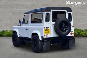 2015 Land Rover Defender 90 2.2 Tdci Xs Station Wagon 4WD Swb Euro 5 3dr in White — image 6