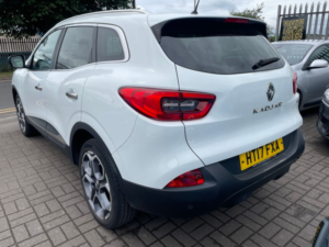 2017 Renault Kadjar 1.5 Dci Dynamique S Nav SUV 5dr Diesel Manual Euro 6 (s/s) (110 Ps) in White — image 4