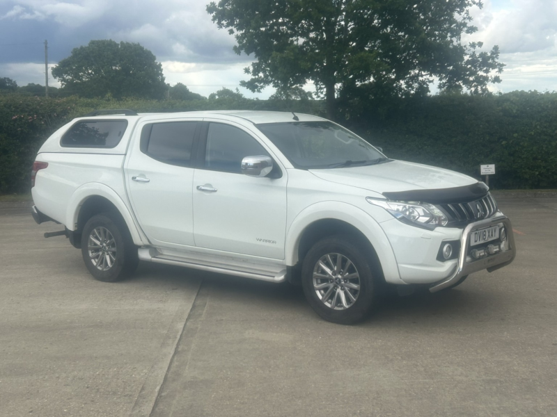 2018 Mitsubishi L200 2.4 Di-D Dc Warrior in White — image 1