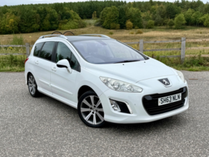2013 Peugeot 308 1.6 Vti Active in White — image 2