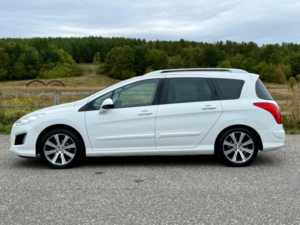 2013 Peugeot 308 1.6 Vti Active in White — image 6