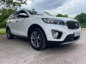 2016 Kia Sorento 2.2 Crdi Kx-4 Auto AWD Euro 6 5dr in White — image 2