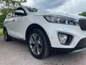 2016 Kia Sorento 2.2 Crdi Kx-4 Auto AWD Euro 6 5dr in White — image 4