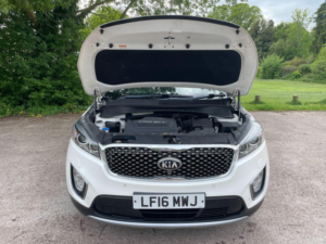 2016 Kia Sorento 2.2 Crdi Kx-4 Auto AWD Euro 6 5dr in White — image 5