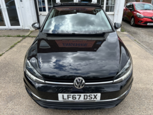 2017 Volkswagen Golf 1.0 Tsi Bluemotion Tech Se Nav in Black — image 4