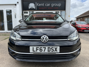 2017 Volkswagen Golf 1.0 Tsi Bluemotion Tech Se Nav in Black — image 5