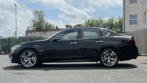 2017 Infiniti Q70 2.2 D Sport in Black — image 5