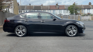 2017 Infiniti Q70 2.2 D Sport in Black — image 6