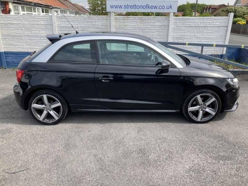 2011 Audi A1 1.4 Tfsi Sport in Black — image 1
