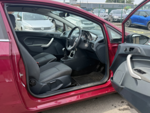 2009 Ford Fiesta 1.3 Zetec in Red — image 6