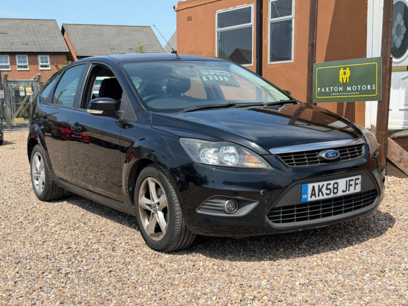 2008 Ford Focus 1.6 Zetec 5dr in Black — image 1