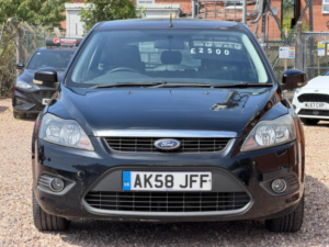 2008 Ford Focus 1.6 Zetec 5dr in Black — image 2