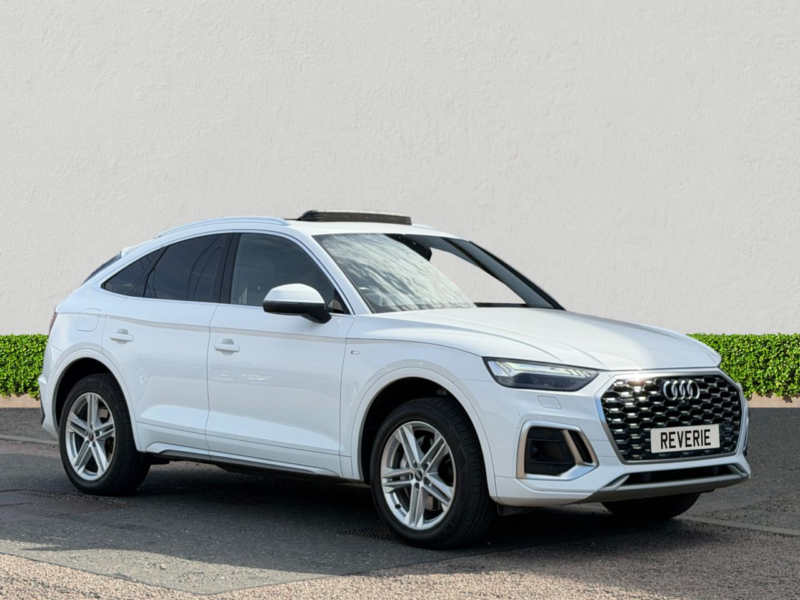 2021 Audi Q5 2.0 Tfsie 50 S Line Sportback 5dr Petrol Plug-In Hybrid S Tronic Quattro Euro 6 (s/s) 17.9kwh (299 Ps) in White — image 1