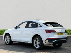 2021 Audi Q5 2.0 Tfsie 50 S Line Sportback 5dr Petrol Plug-In Hybrid S Tronic Quattro Euro 6 (s/s) 17.9kwh (299 Ps) in White — image 5